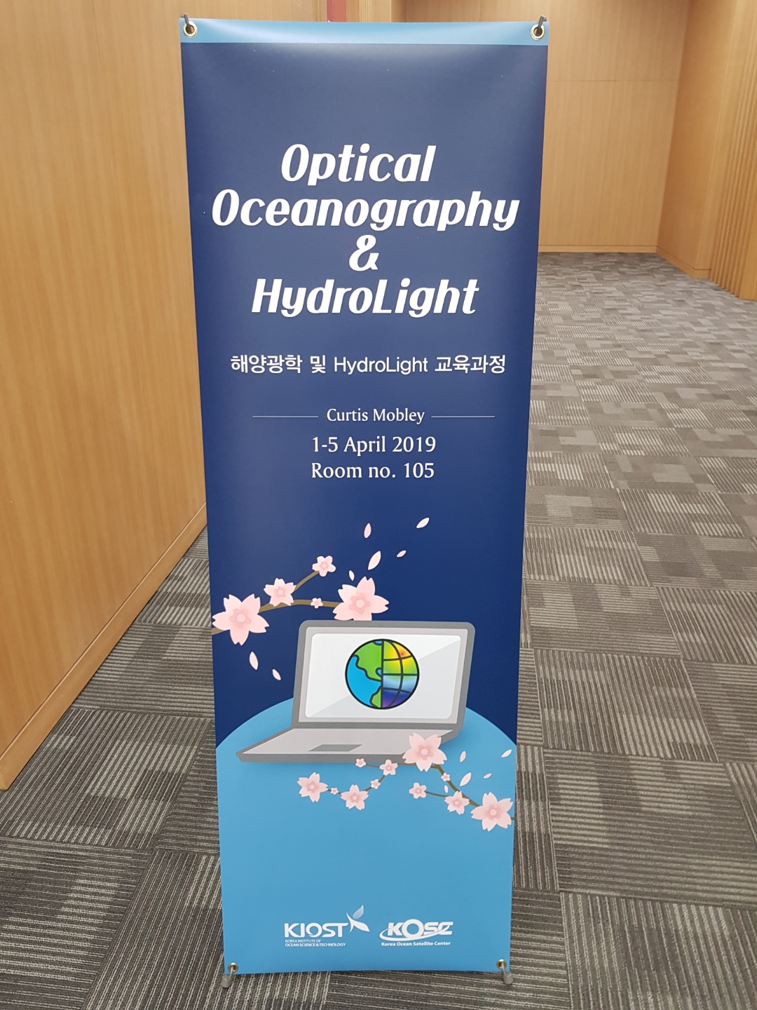 2019년 4월 Ocean Optical Oceanography and HydroLight 교육 참가(경주, 대한민국) KakaoTalk_20190409_180226694.jpg